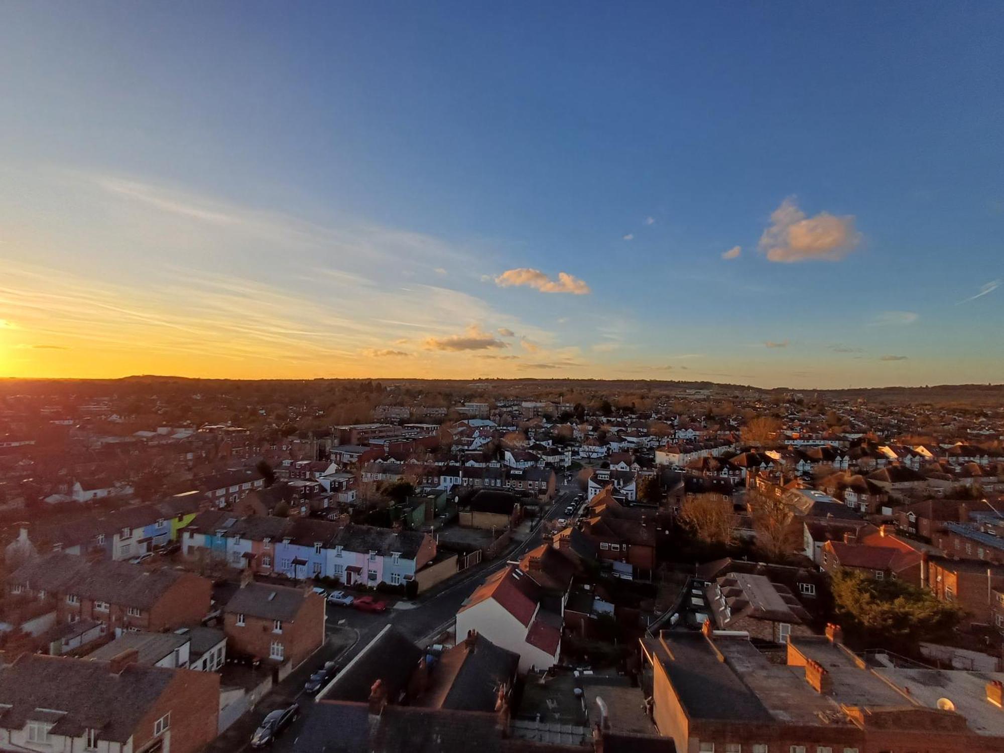 Luxury Apartment With Stunning Views On 10Th Floor Edgware Exterior photo